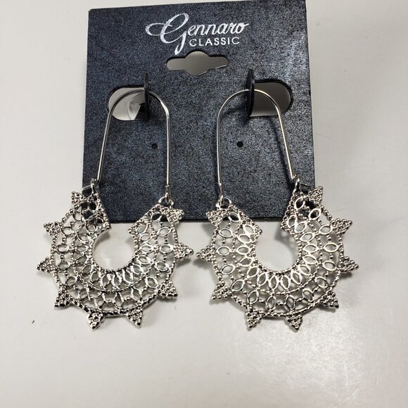 Polished Silver-tone Filigree Teardrop Earringds - Picture 4 of 5